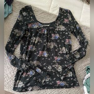 Vintage Lucky Tees black flowery long sleeve shirt size medium